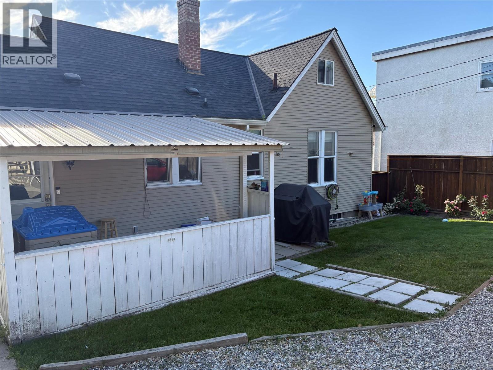 2605 27 Street, Vernon, British Columbia  V1T 4W1 - Photo 3 - 10397130