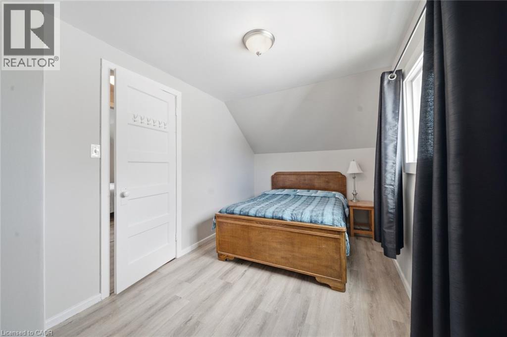 38 Tenth Avenue, Brantford, Ontario  N3S 1E9 - Photo 11 - 40854491