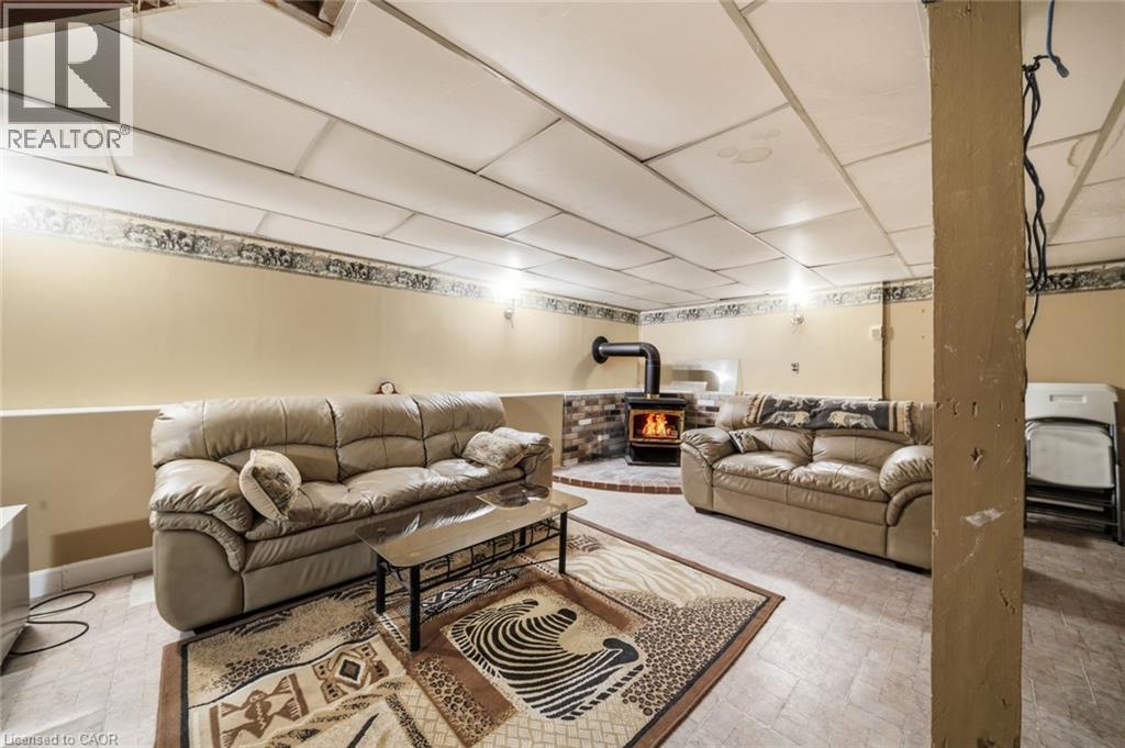 38 Tenth Avenue, Brantford, Ontario  N3S 1E9 - Photo 13 - 40854491