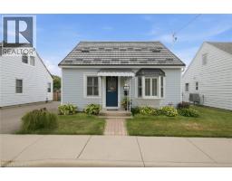 38 TENTH Avenue, brantford, Ontario