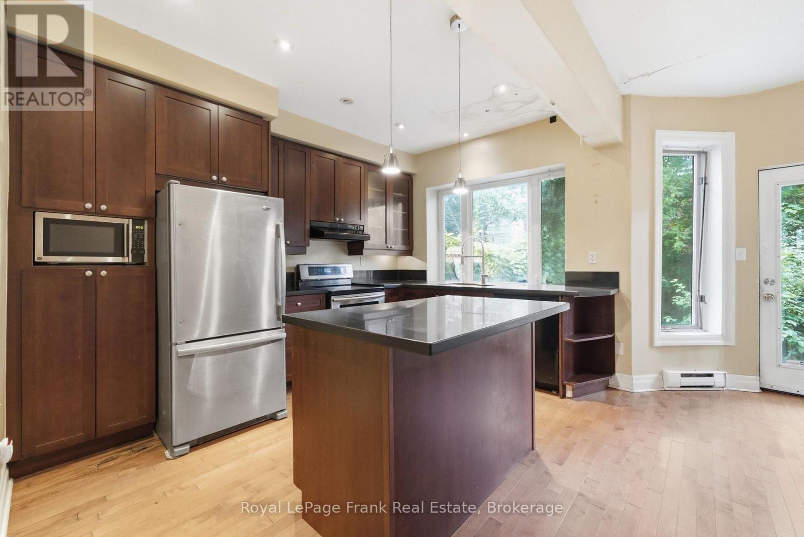 778 Shaw Street, Toronto (Dovercourt-Wallace Emerson-Junction), Ontario  M6G 3M1 - Photo 11 - W13658396