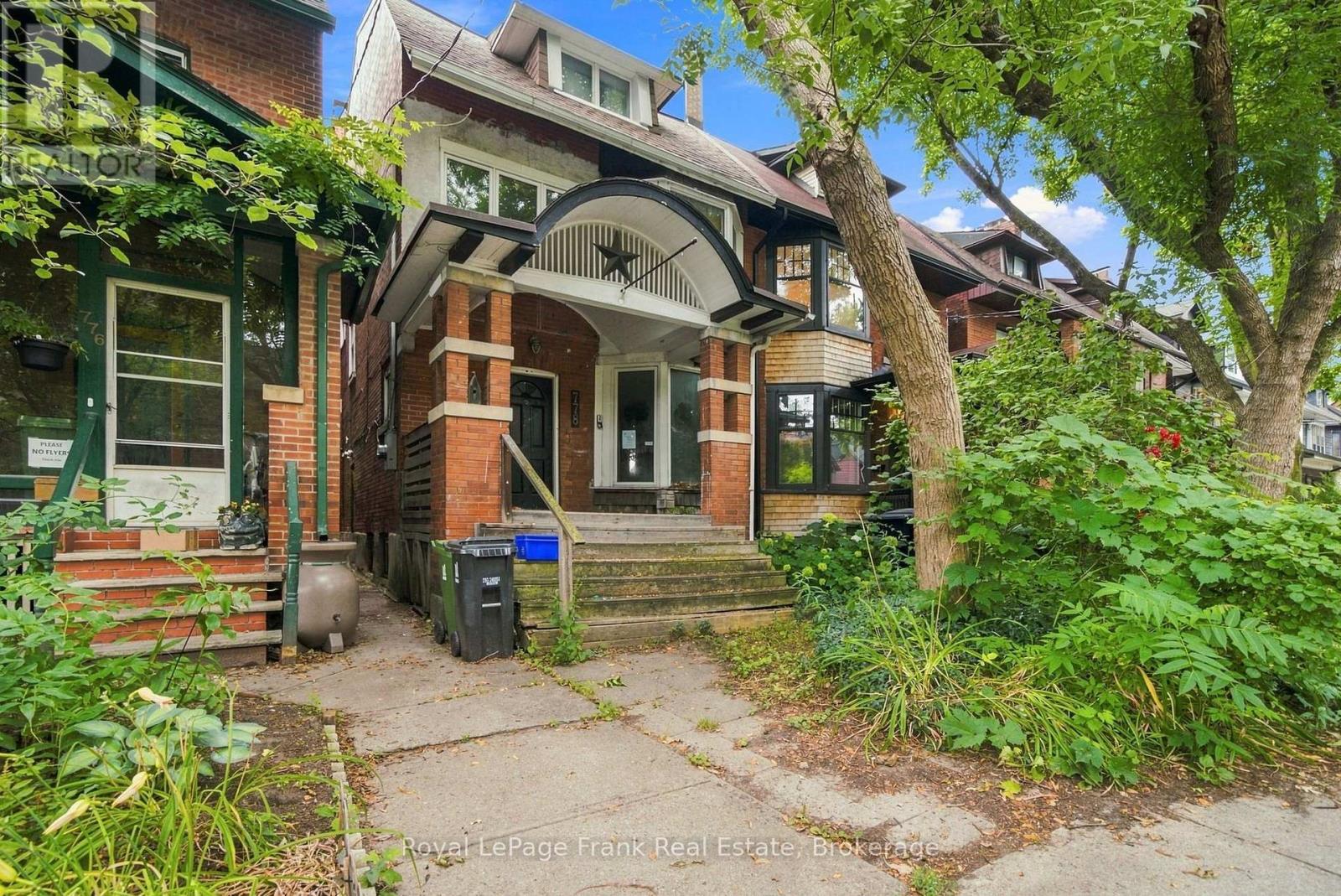 778 Shaw Street, Toronto (Dovercourt-Wallace Emerson-Junction), Ontario  M6G 3M1 - Photo 2 - W13658396