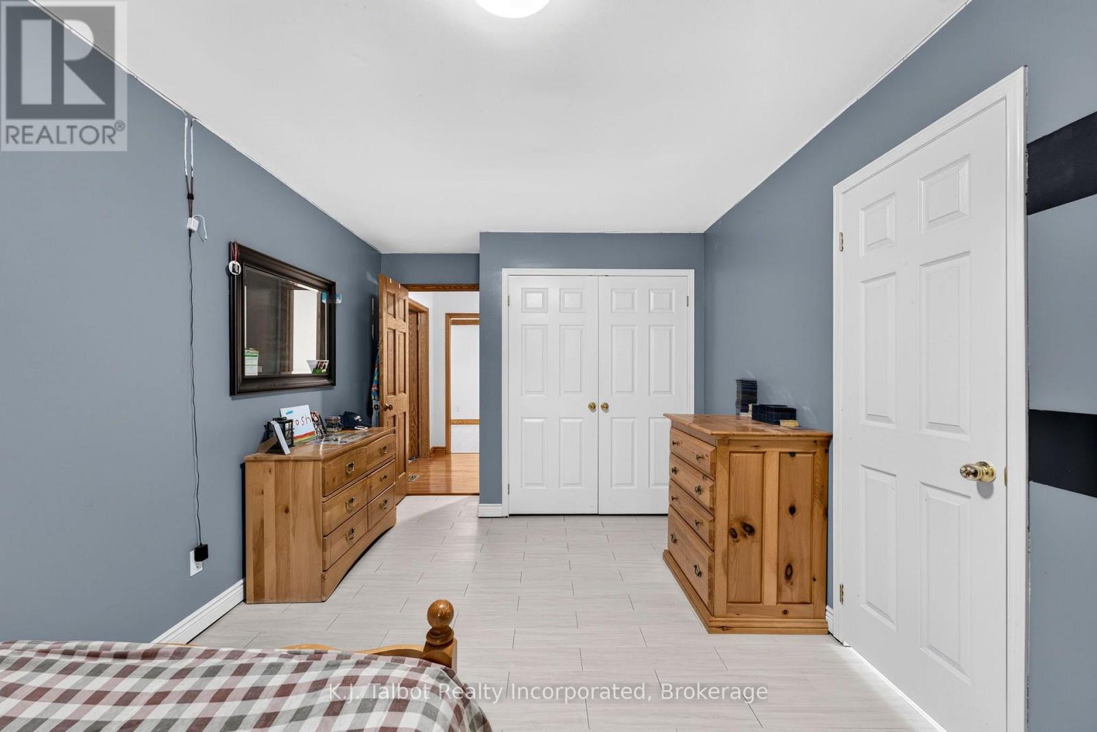 4 John Avenue, Bluewater (Bayfield), Ontario  N0M 1G0 - Photo 24 - X13658426