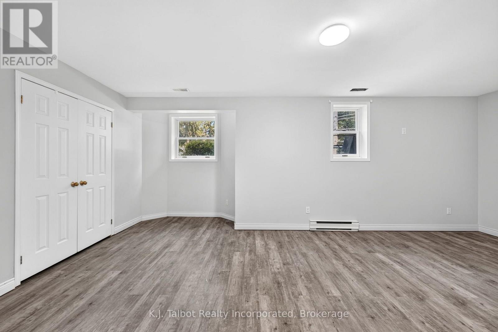 4 John Avenue, Bluewater (Bayfield), Ontario  N0M 1G0 - Photo 35 - X13658426