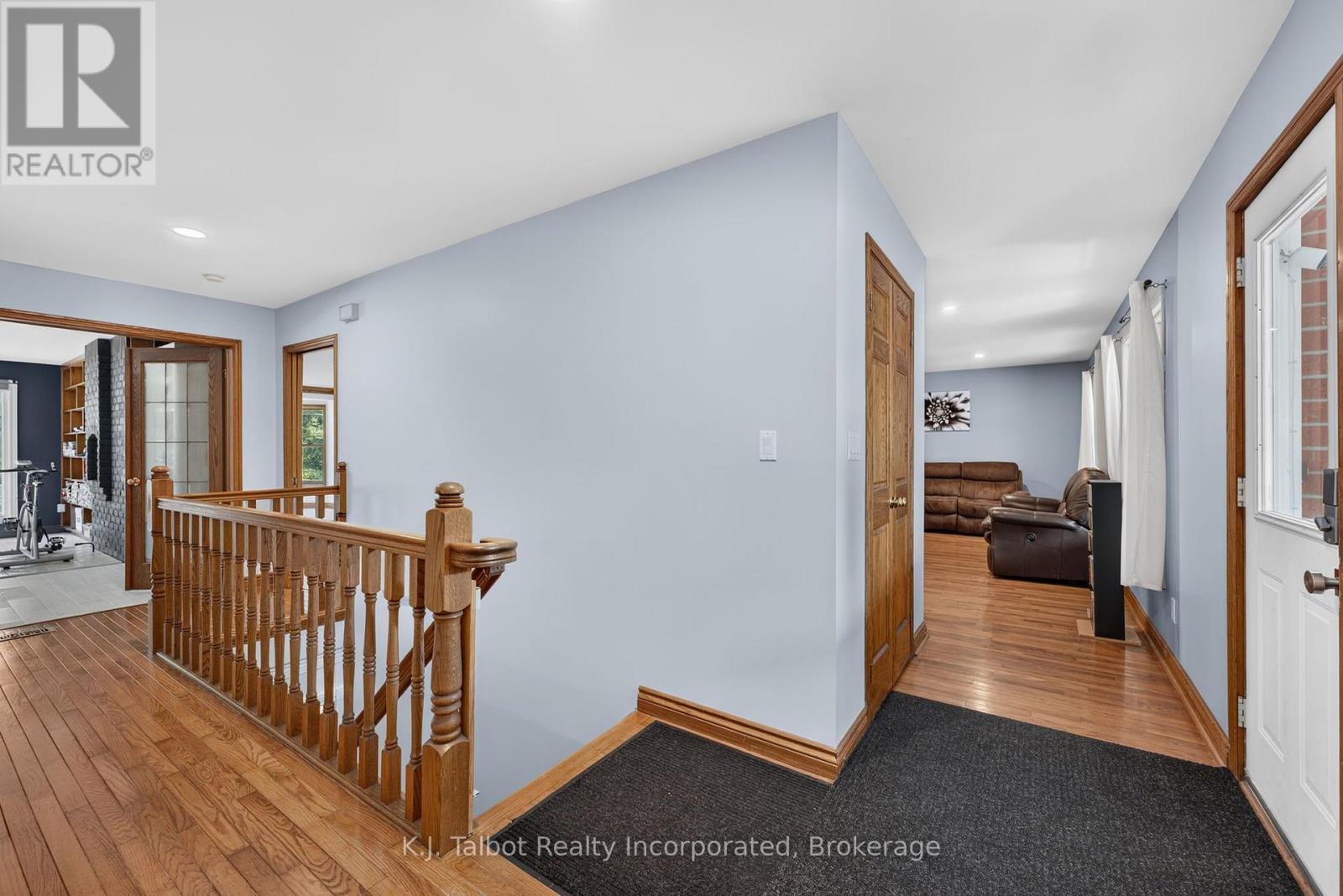 4 John Avenue, Bluewater (Bayfield), Ontario  N0M 1G0 - Photo 5 - X13658426