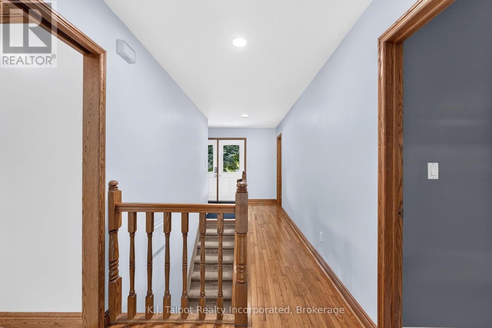 4 John Avenue, Bluewater (Bayfield), Ontario  N0M 1G0 - Photo 7 - X13658426