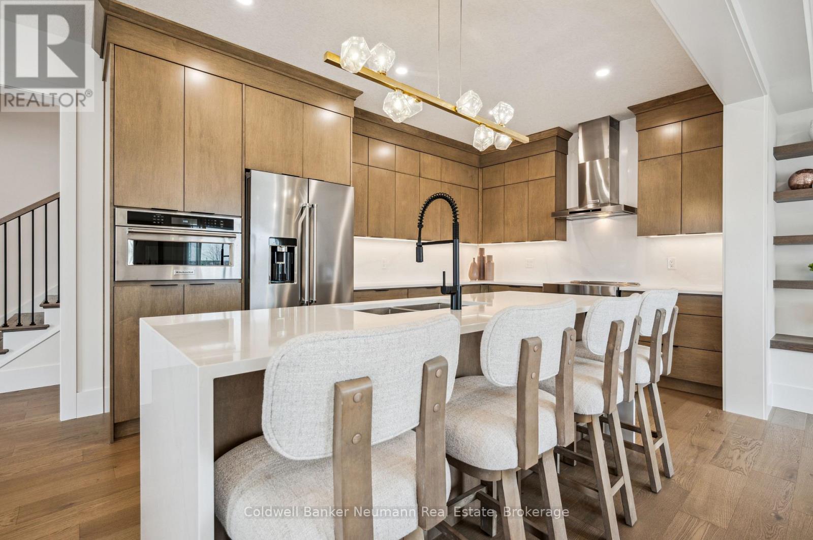 645 Anton Crescent, Kitchener, Ontario N2R 0T8 - Photo 7 - X13658552
