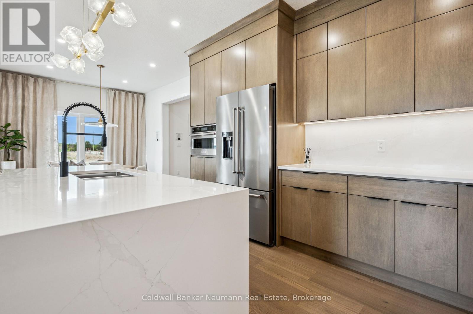 645 Anton Crescent, Kitchener, Ontario N2R 0T8 - Photo 9 - X13658552