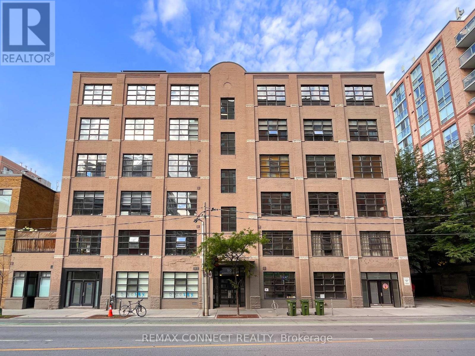 301 - 90 SHERBOURNE STREET, Toronto, Ontario