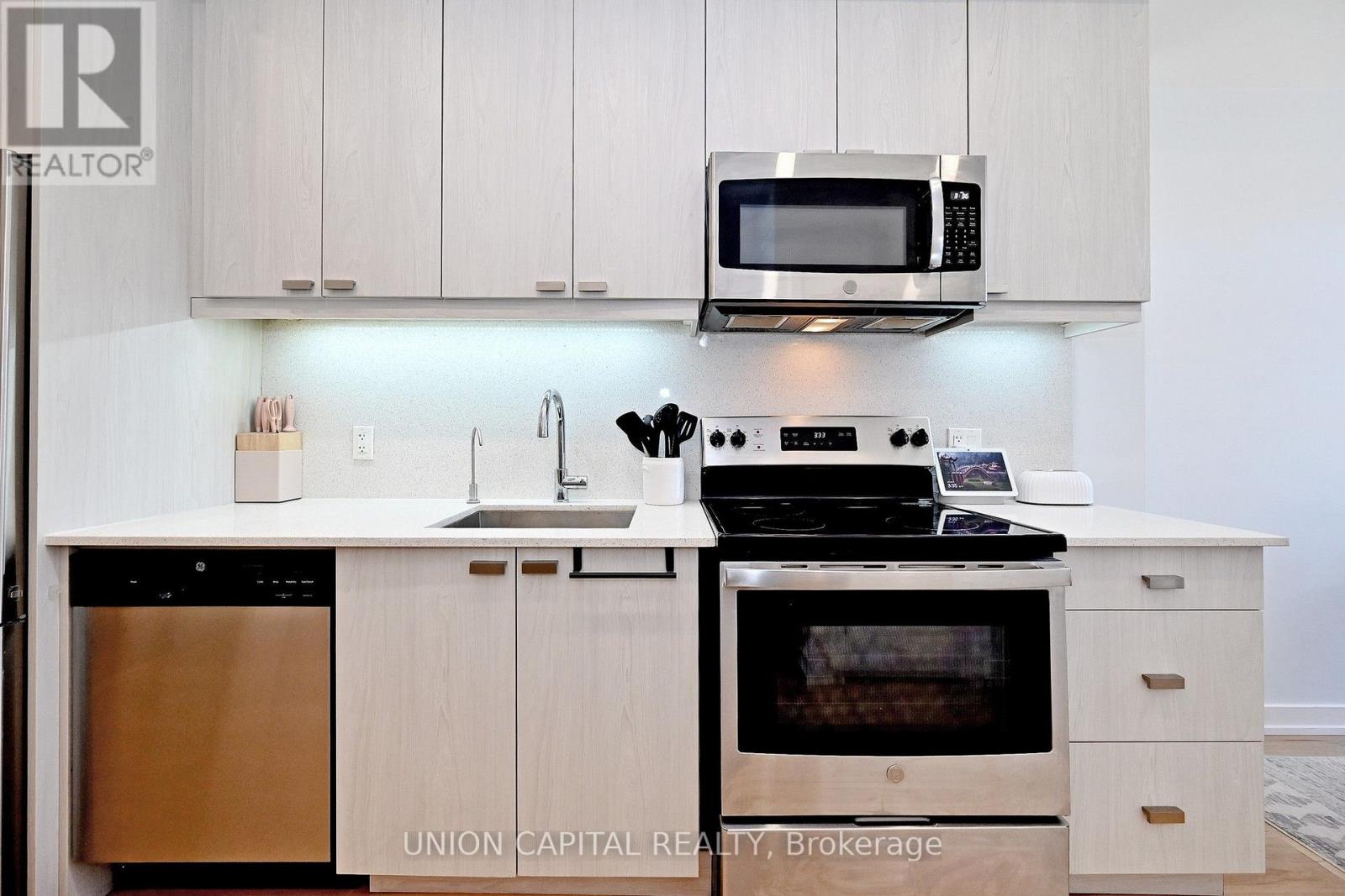 39 - 57 Finch Avenue W, Toronto (Willowdale West), Ontario  M2K 0K9 - Photo 11 - C13658510