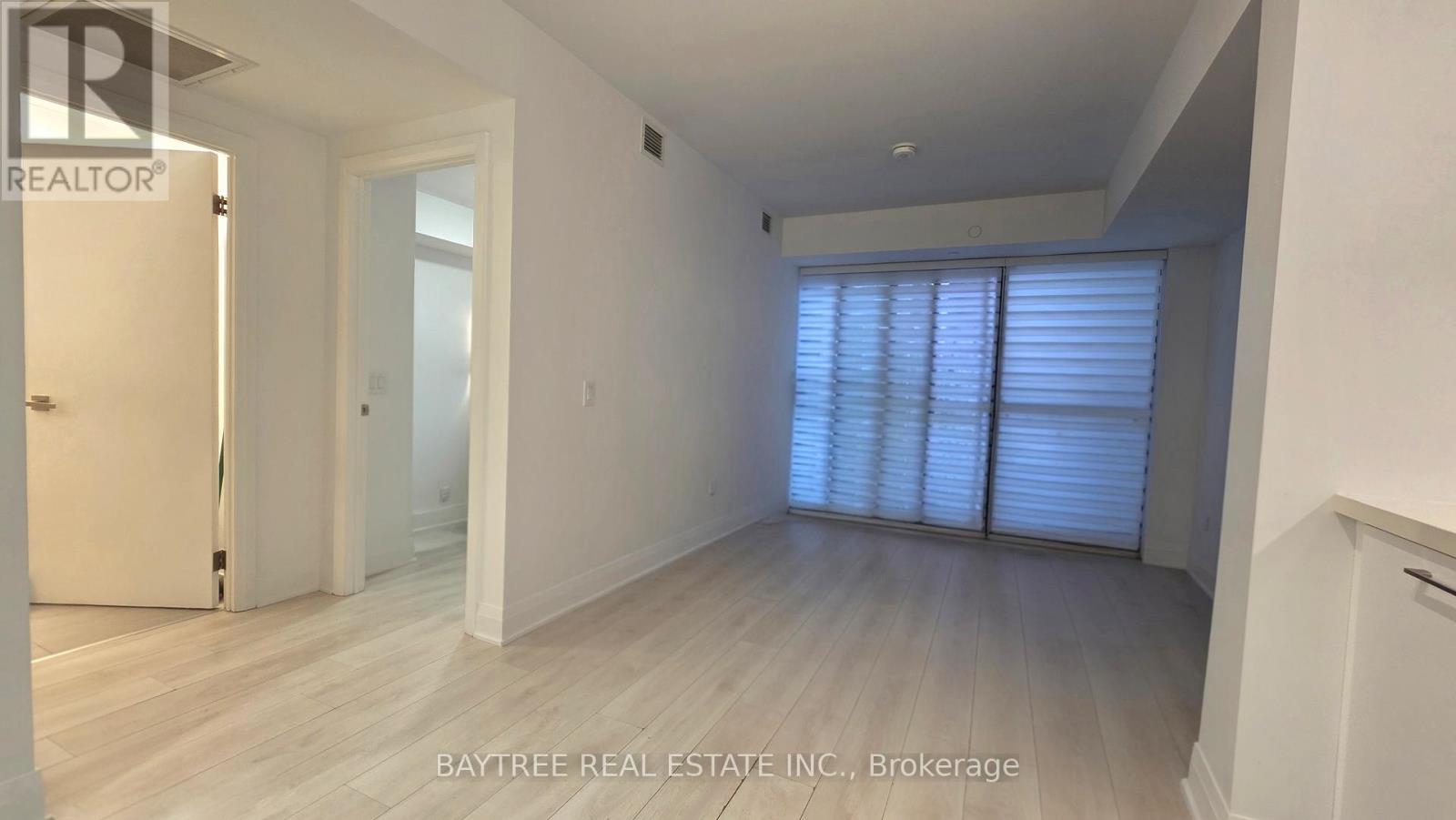 402 - 33 Frederick Todd Way, Toronto (Thorncliffe Park), Ontario  M4G 0C9 - Photo 16 - C13658564