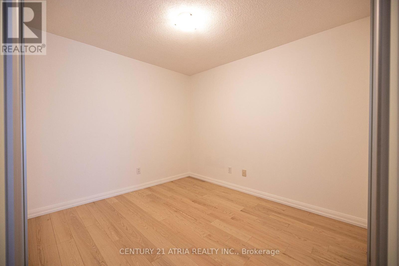 606 - 111 Elizabeth Street, Toronto, Ontario  M5G 1P7 - Photo 11 - C13658566
