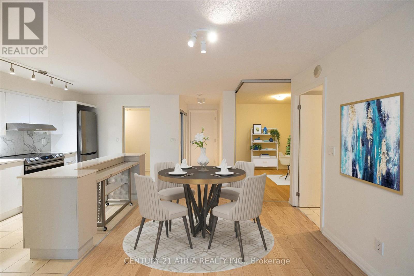 606 - 111 Elizabeth Street, Toronto, Ontario  M5G 1P7 - Photo 4 - C13658566