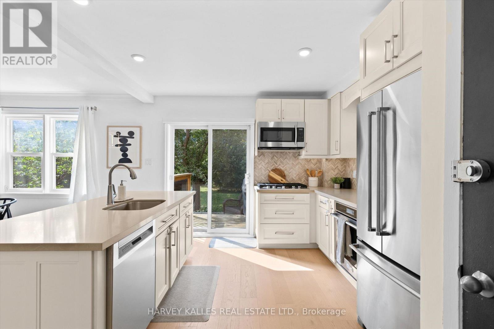 84 Lynnhaven Road, Toronto, Ontario  M6A 2K9 - Photo 15 - C13658576