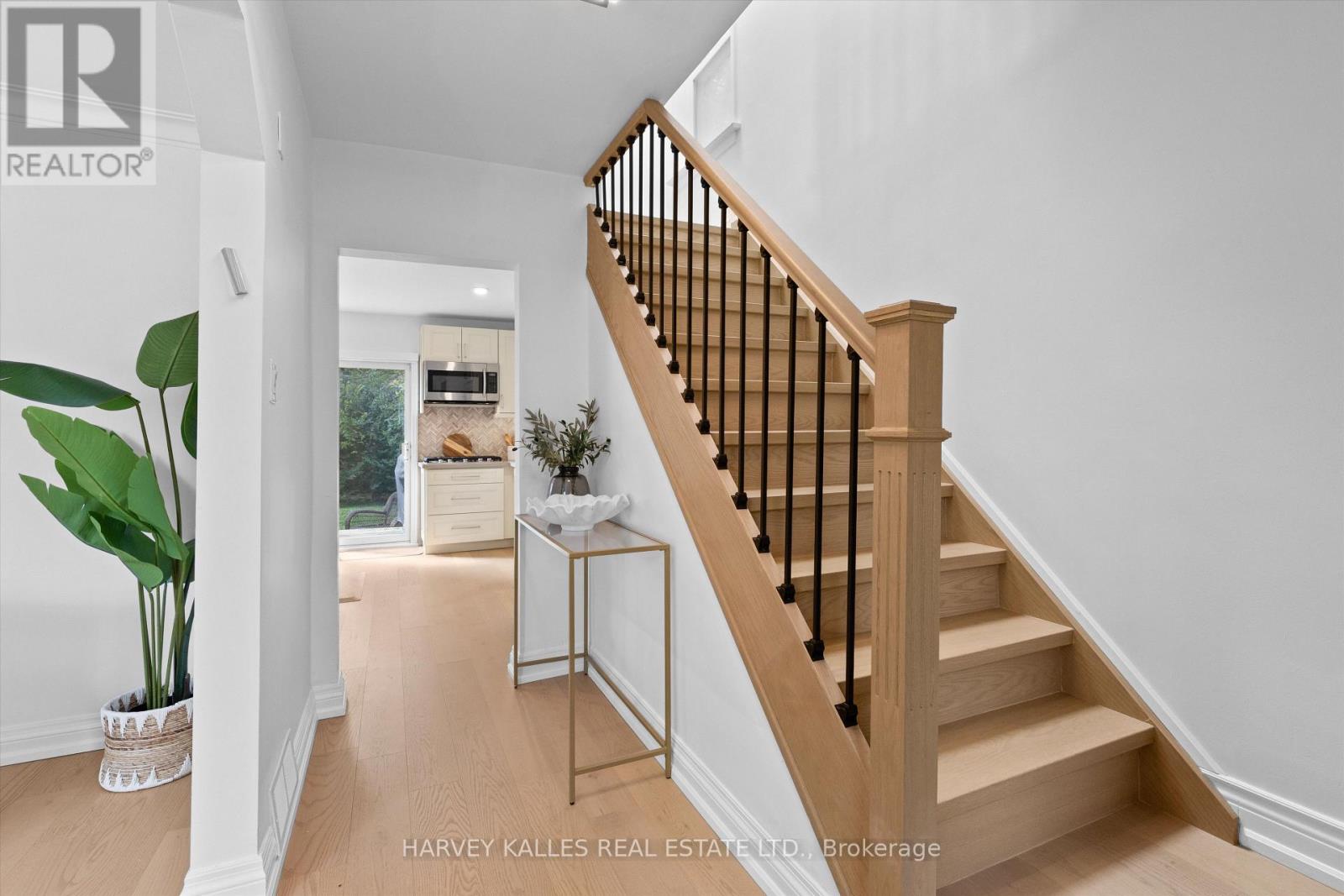 84 Lynnhaven Road, Toronto, Ontario  M6A 2K9 - Photo 18 - C13658576