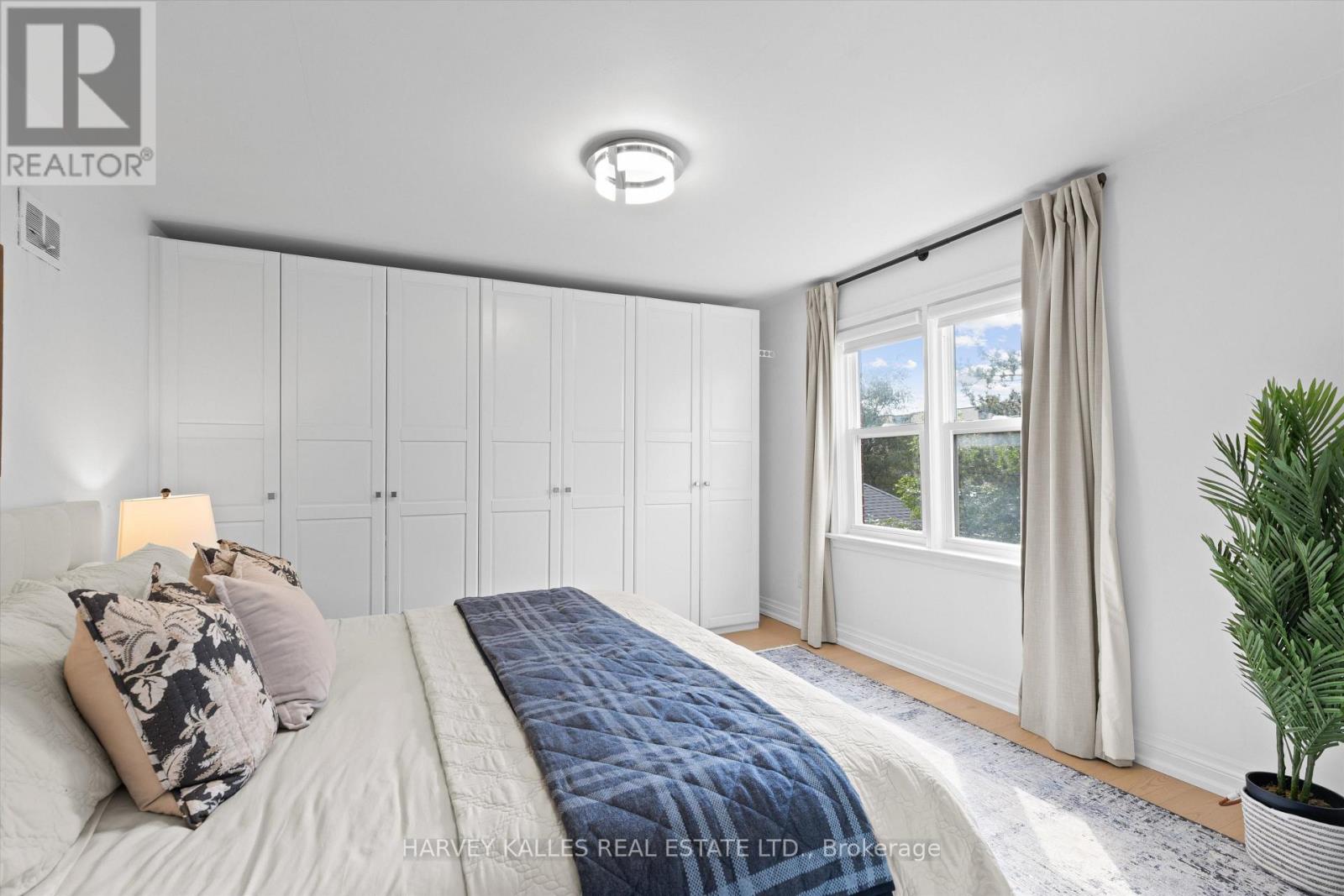 84 Lynnhaven Road, Toronto, Ontario  M6A 2K9 - Photo 19 - C13658576