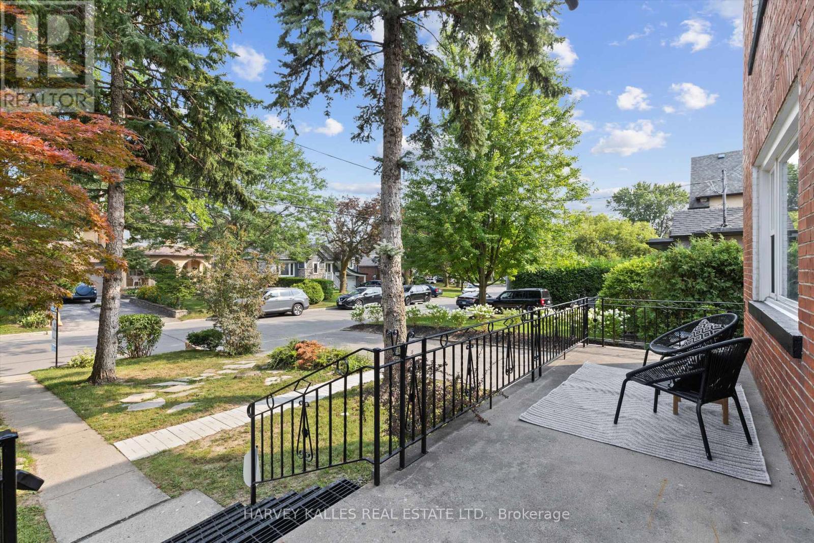 84 Lynnhaven Road, Toronto, Ontario  M6A 2K9 - Photo 4 - C13658576