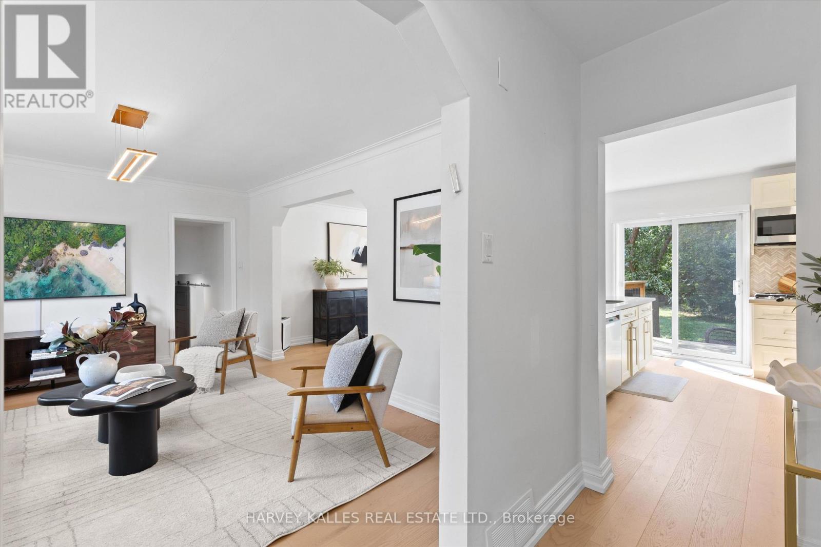 84 Lynnhaven Road, Toronto, Ontario  M6A 2K9 - Photo 6 - C13658576