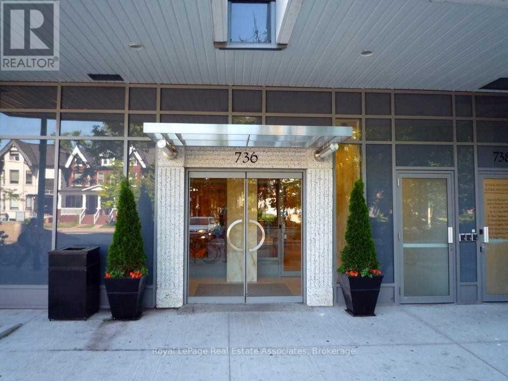 911 - 736 Spadina Avenue, Toronto (University), Ontario  M5S 2J6 - Photo 2 - C13658614