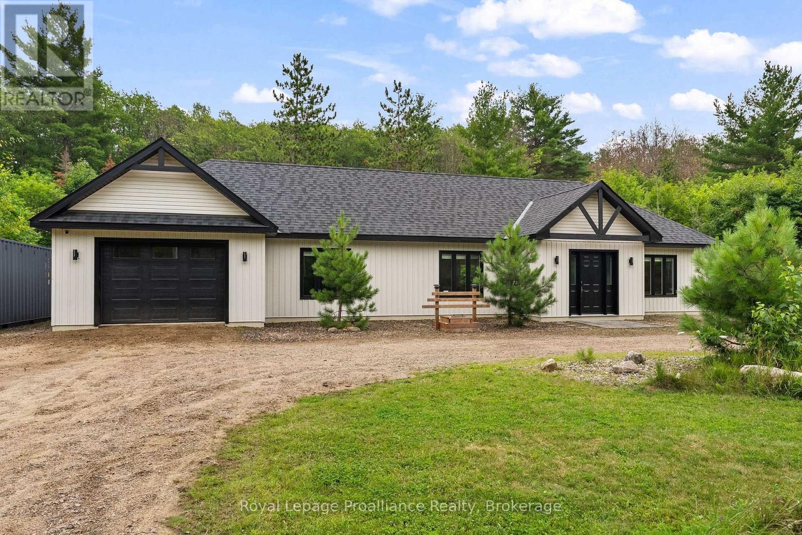 41948a Combermere Road, Madawaska Valley, Ontario  K0J 1B0 - Photo 1 - X13658462