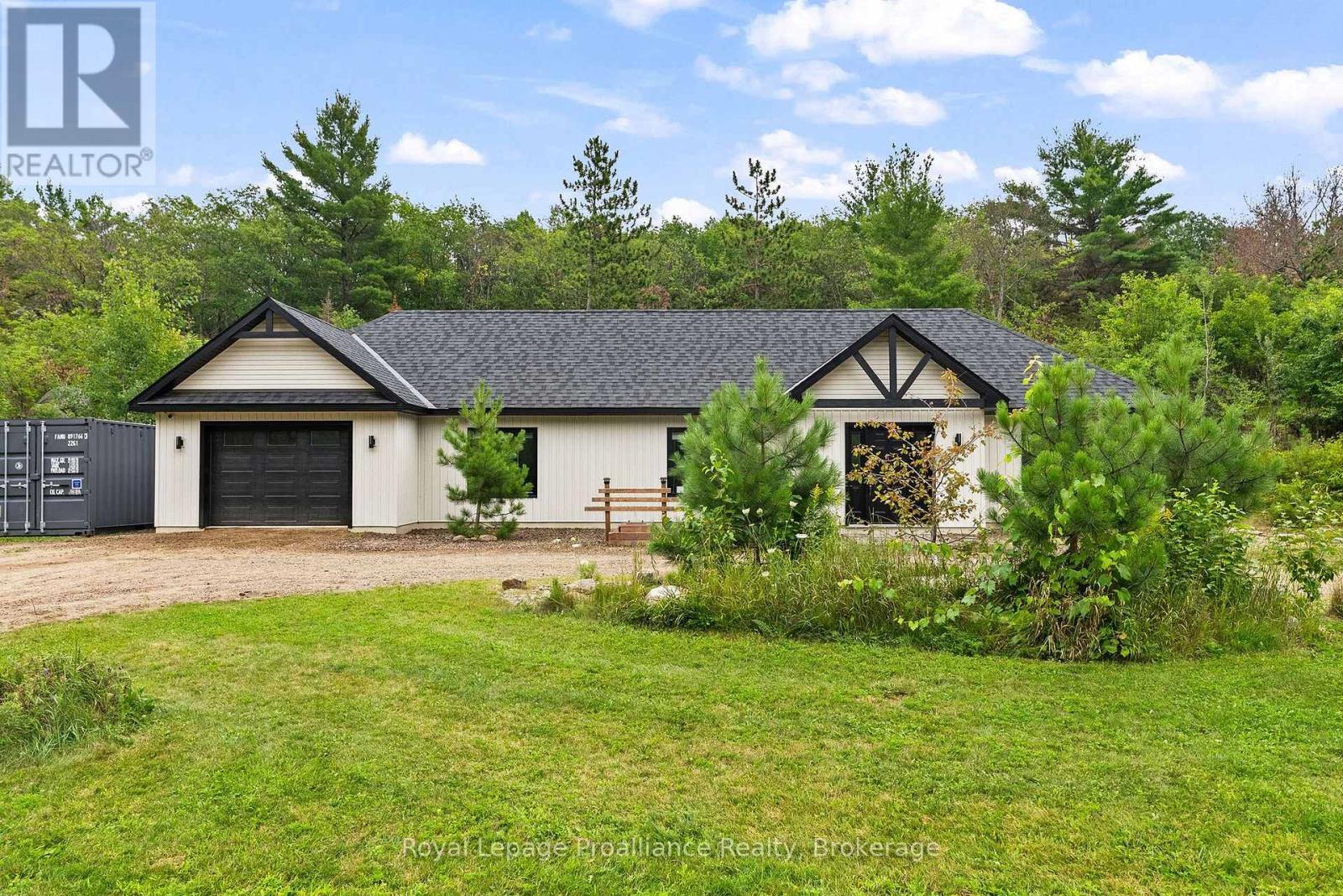 41948a Combermere Road, Madawaska Valley, Ontario  K0J 1B0 - Photo 2 - X13658462