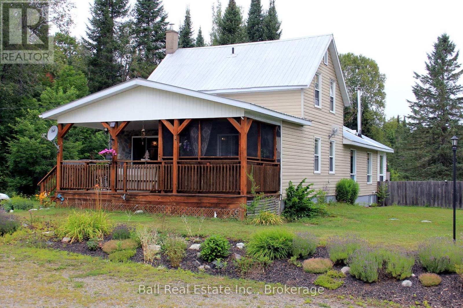 19573 HIGHWAY #118 HIGHWAY E, Highlands East, Ontario