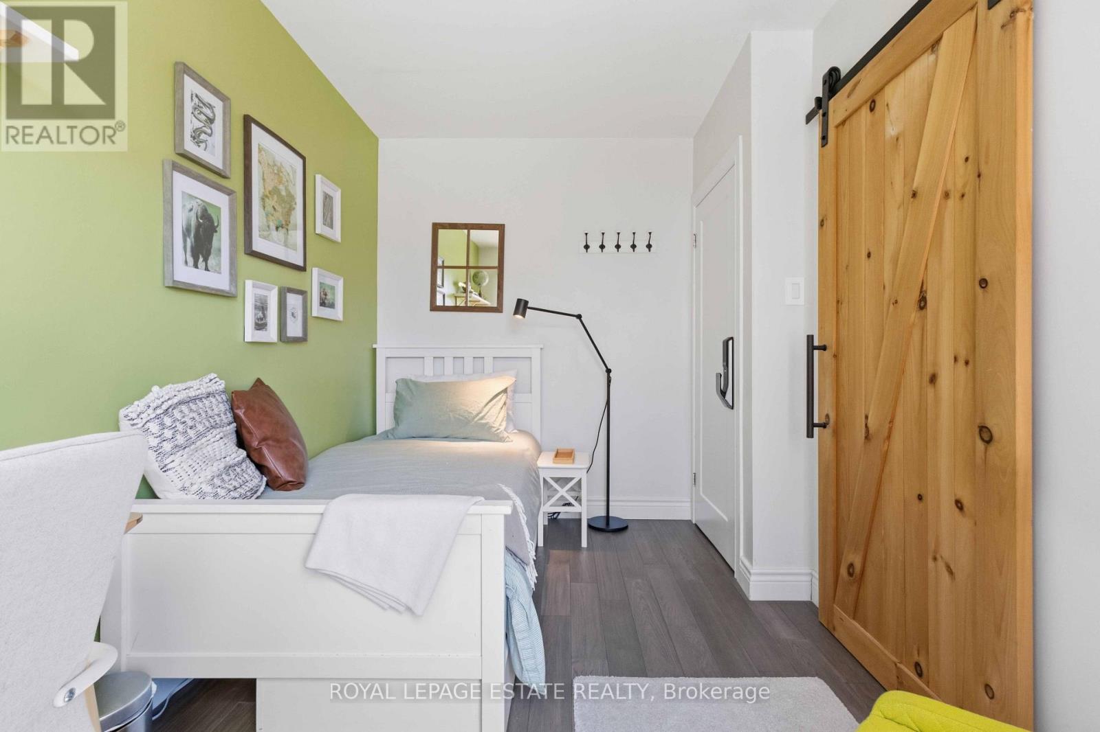 182 Coleman Avenue, Toronto, Ontario  M4C 1R4 - Photo 12 - E13658668