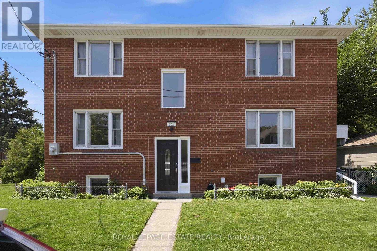 182 Coleman Avenue, Toronto, Ontario  M4C 1R4 - Photo 3 - E13658668