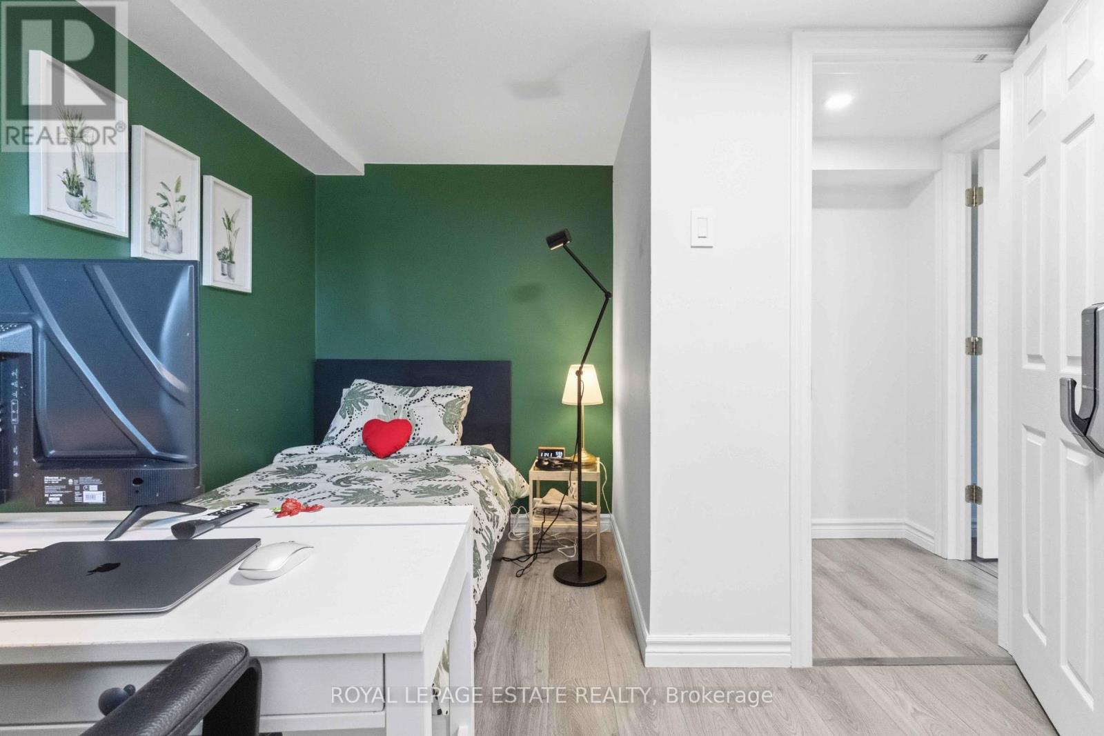 182 Coleman Avenue, Toronto, Ontario  M4C 1R4 - Photo 32 - E13658668