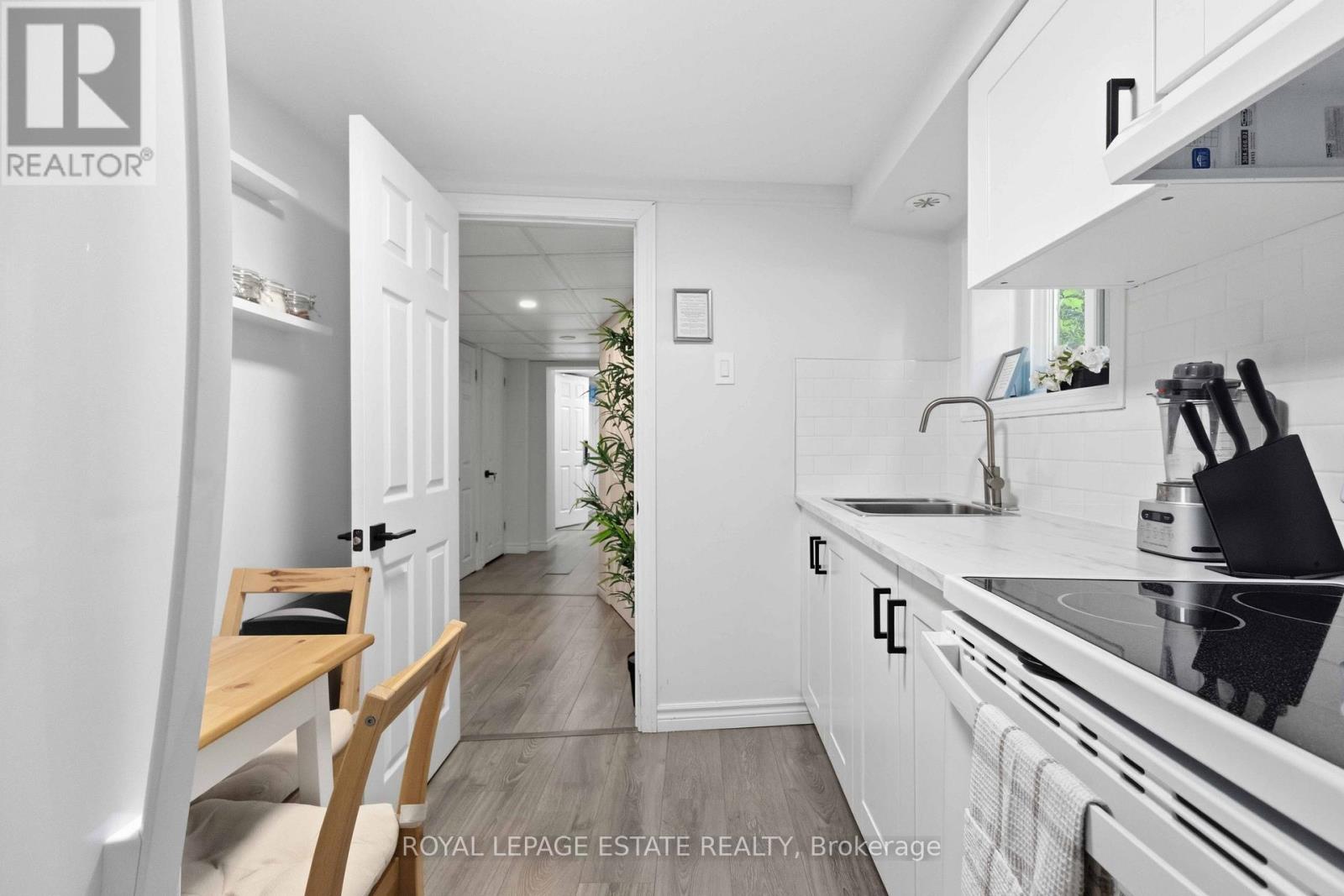 182 Coleman Avenue, Toronto, Ontario  M4C 1R4 - Photo 34 - E13658668