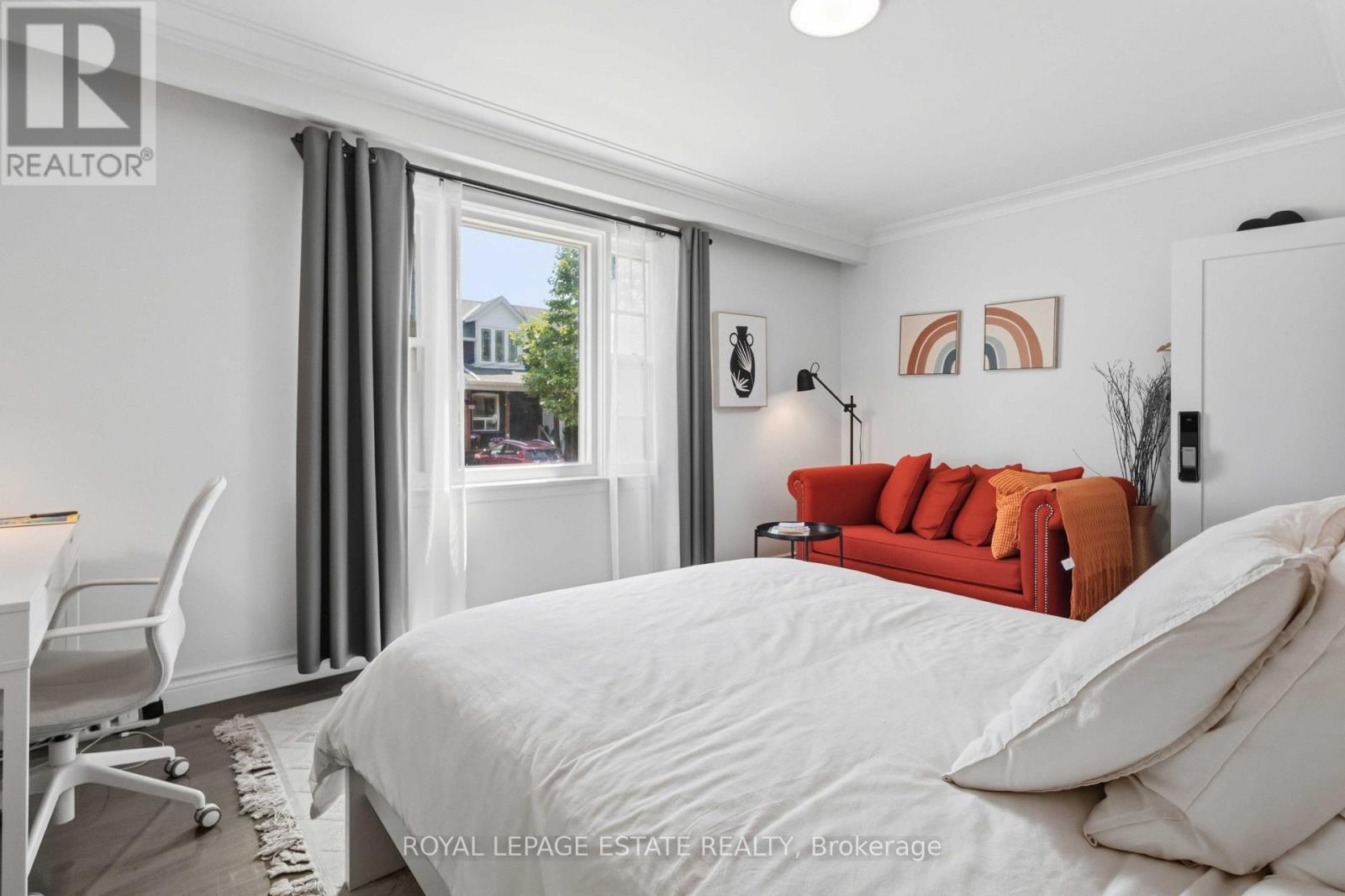 182 Coleman Avenue, Toronto, Ontario  M4C 1R4 - Photo 7 - E13658668