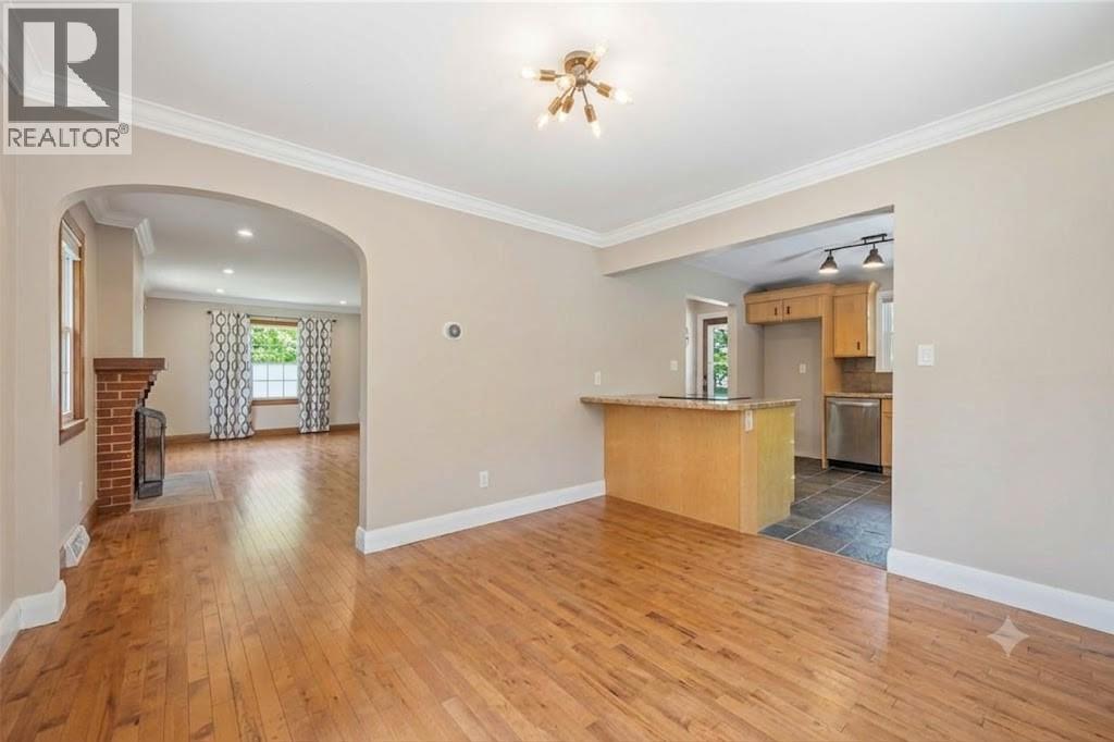860 London Road, Sarnia, Ontario  N7T 4Y2 - Photo 15 - 26016976