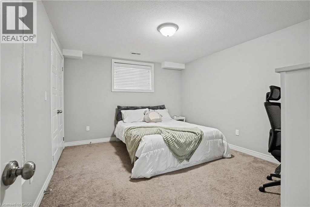 12 Silverwood Avenue, Welland, Ontario  L3C 0B7 - Photo 30 - 40852379