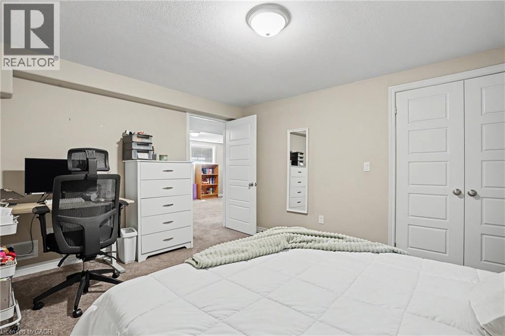12 Silverwood Avenue, Welland, Ontario  L3C 0B7 - Photo 31 - 40852379