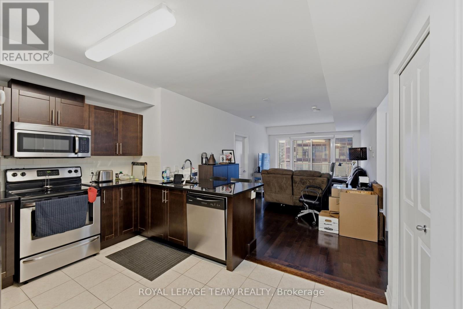 1002 - 242 Rideau Street, Ottawa, Ontario  K1N 0B7 - Photo 4 - X13658624