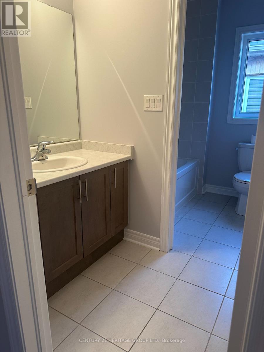 99 Cayton Crescent, Bradford West Gwillimbury, Ontario  L3Z 0V9 - Photo 16 - N13658460