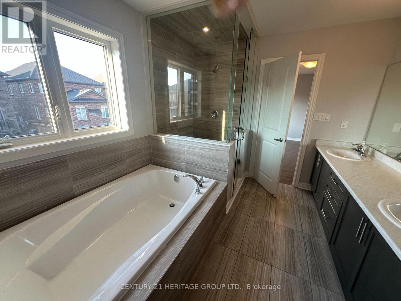 99 Cayton Crescent, Bradford West Gwillimbury, Ontario  L3Z 0V9 - Photo 21 - N13658460