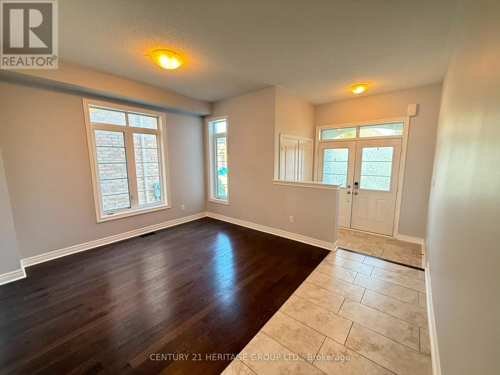99 Cayton Crescent, Bradford West Gwillimbury, Ontario  L3Z 0V9 - Photo 4 - N13658460