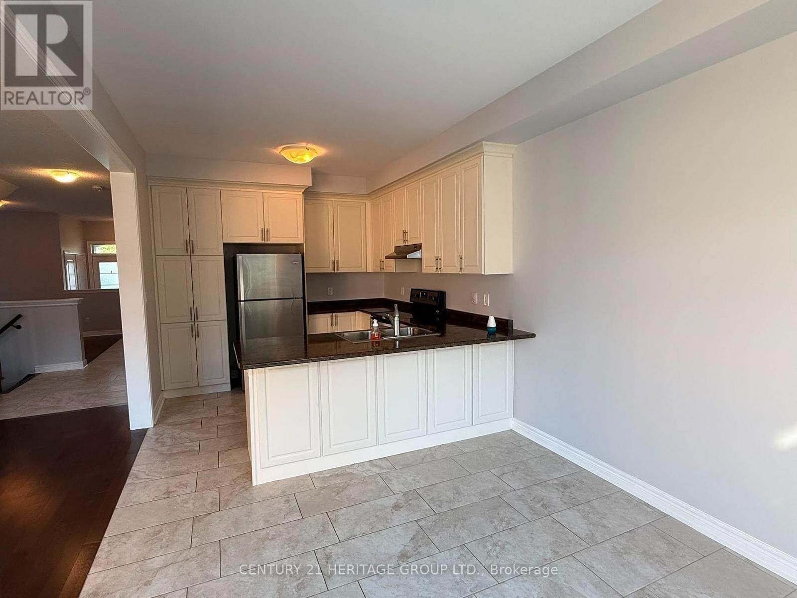 99 Cayton Crescent, Bradford West Gwillimbury, Ontario  L3Z 0V9 - Photo 9 - N13658460