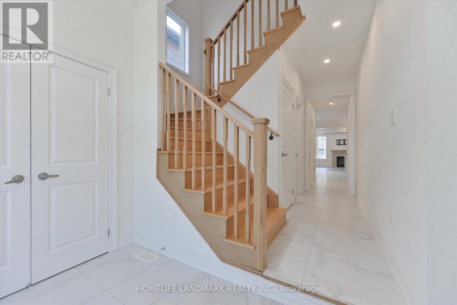 40 Boiton Street, Richmond Hill, Ontario  L4S 0M1 - Photo 4 - N13658516