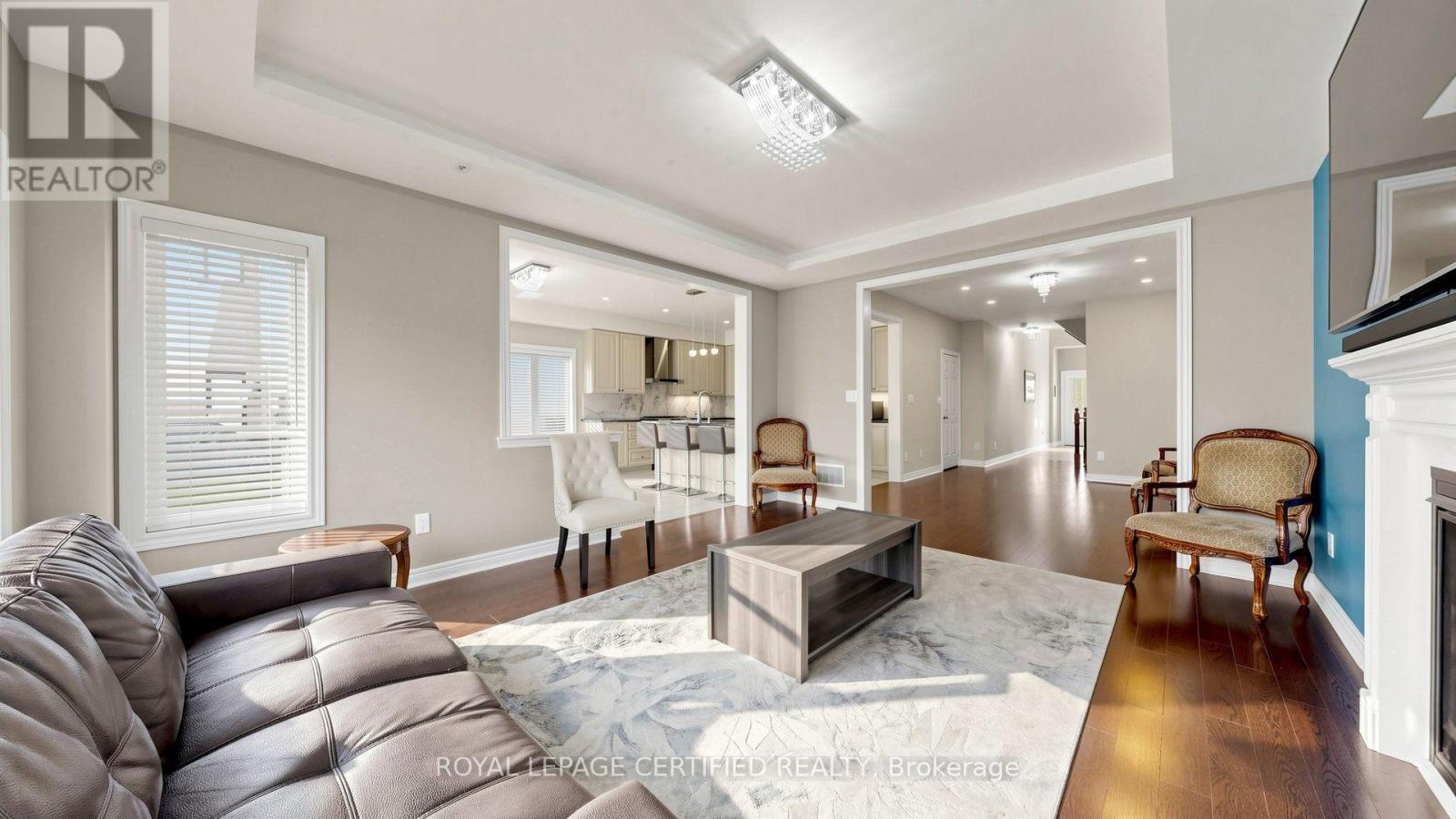 153 Romanelli Crescent, Bradford West Gwillimbury, Ontario  L3Z 0X6 - Photo 13 - N13658530