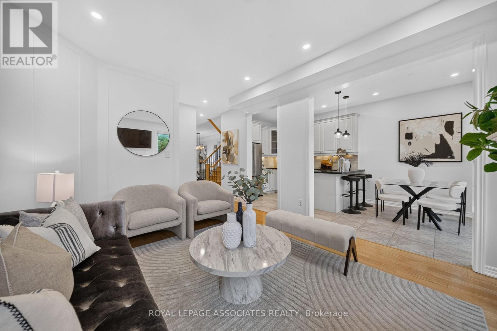 6 Radmore Place, Markham, Ontario  L6B 0G7 - Photo 15 - N13658606