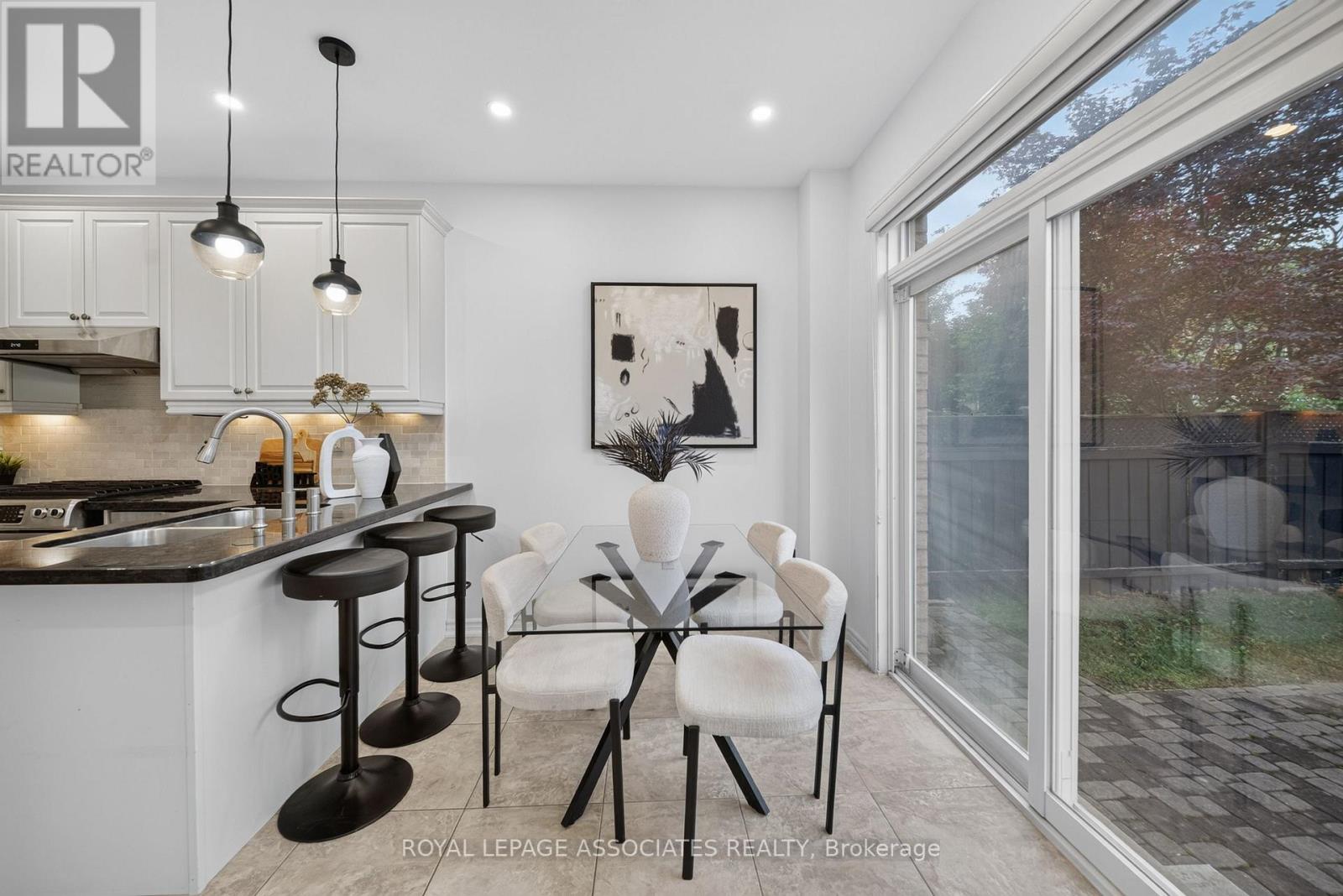 6 Radmore Place, Markham, Ontario  L6B 0G7 - Photo 17 - N13658606