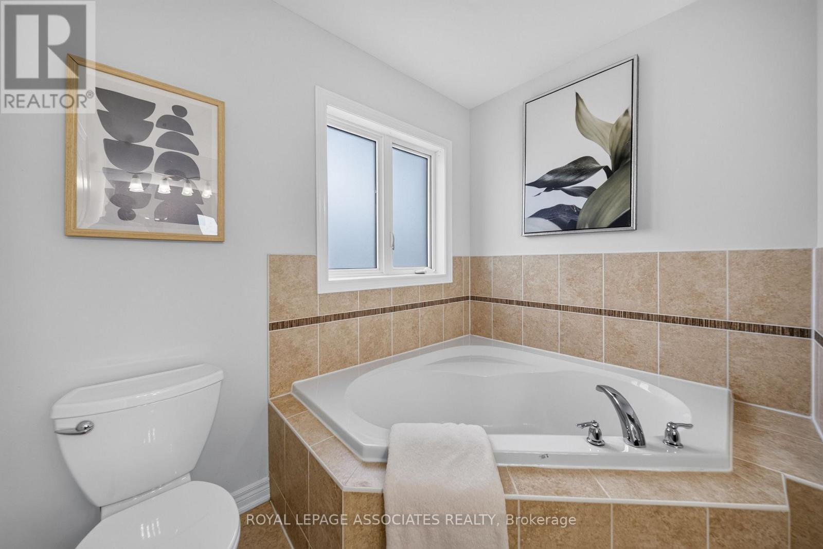 6 Radmore Place, Markham, Ontario  L6B 0G7 - Photo 33 - N13658606