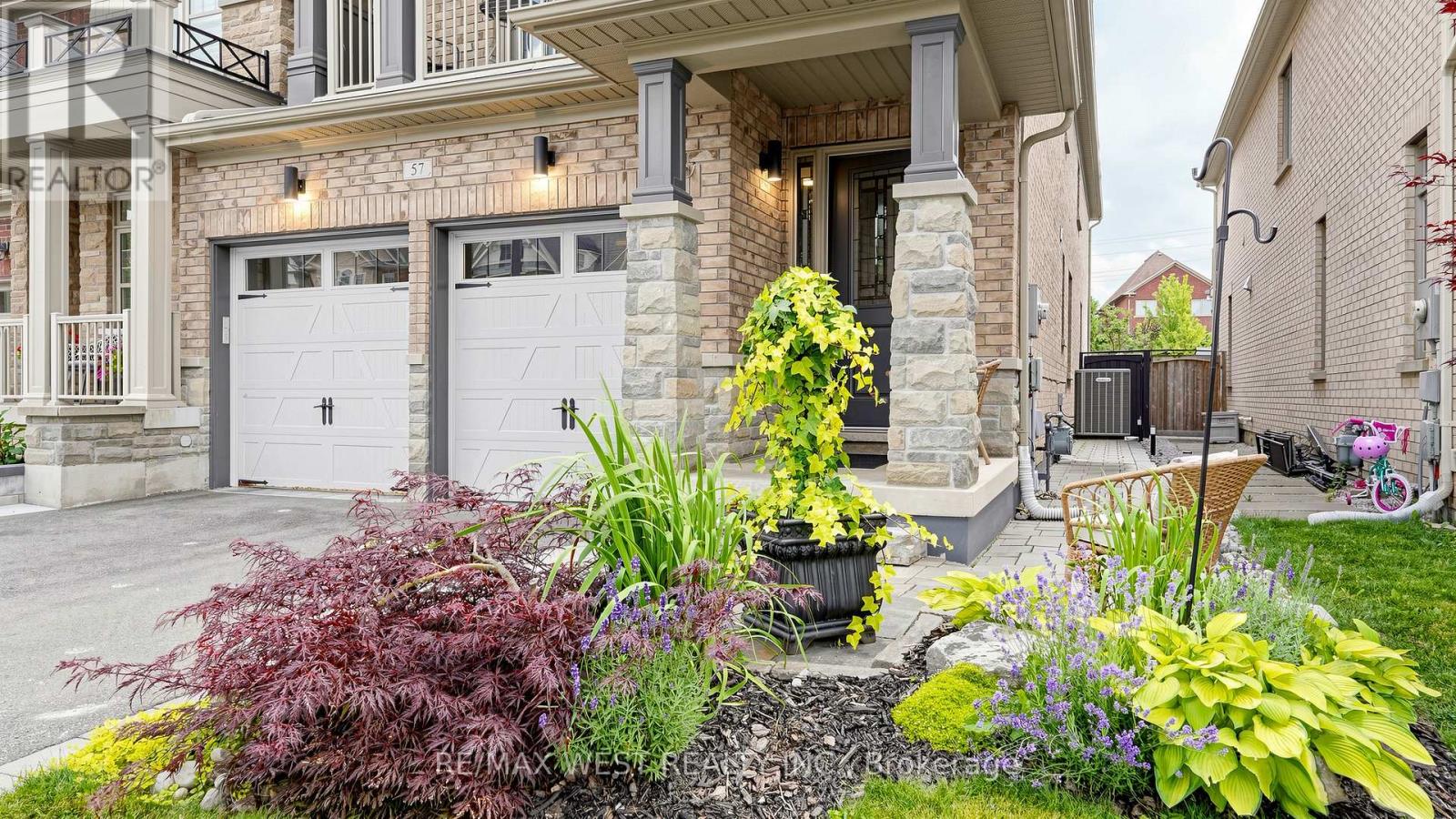 57 Alex Campbell Crescent, King, Ontario  L7B 0C2 - Photo 3 - N13658610