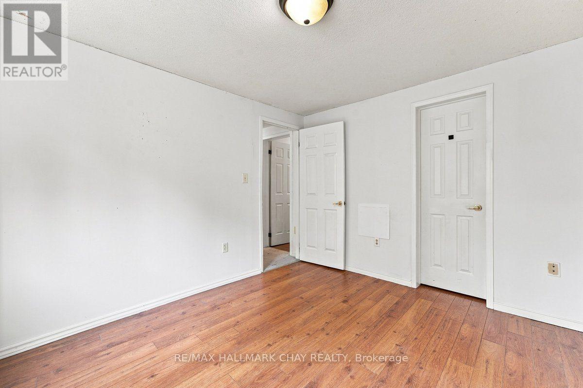 26 Whitehorn Crescent, Barrie, Ontario  L4N 8E4 - Photo 13 - S13658628