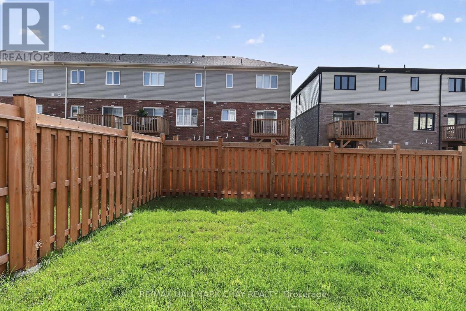 11 Pumpkin Corner Crescent, Barrie, Ontario  L9J 0T5 - Photo 27 - S13658636