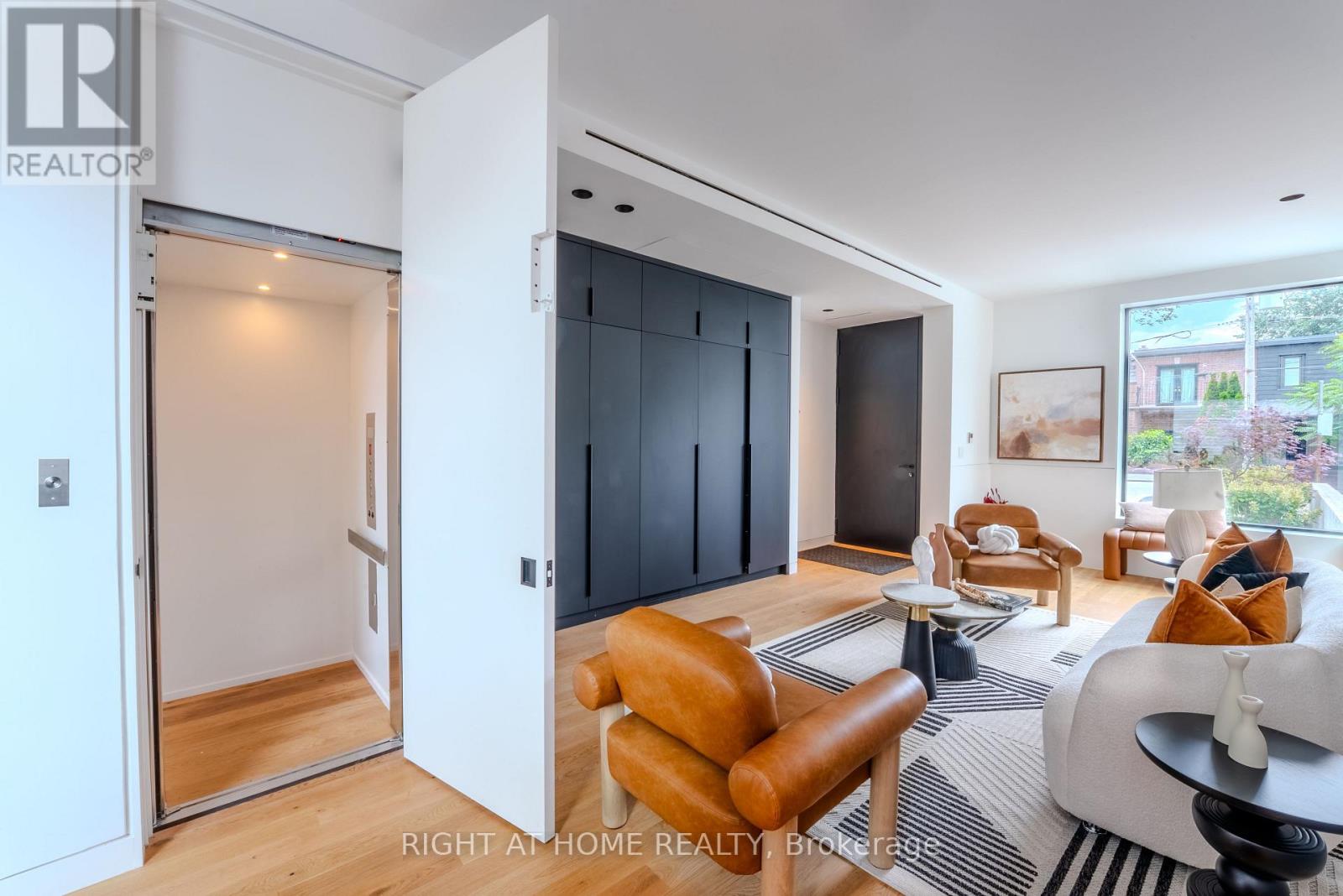 79 Northcote Avenue, Toronto, Ontario  M6J 3K2 - Photo 5 - C13646510