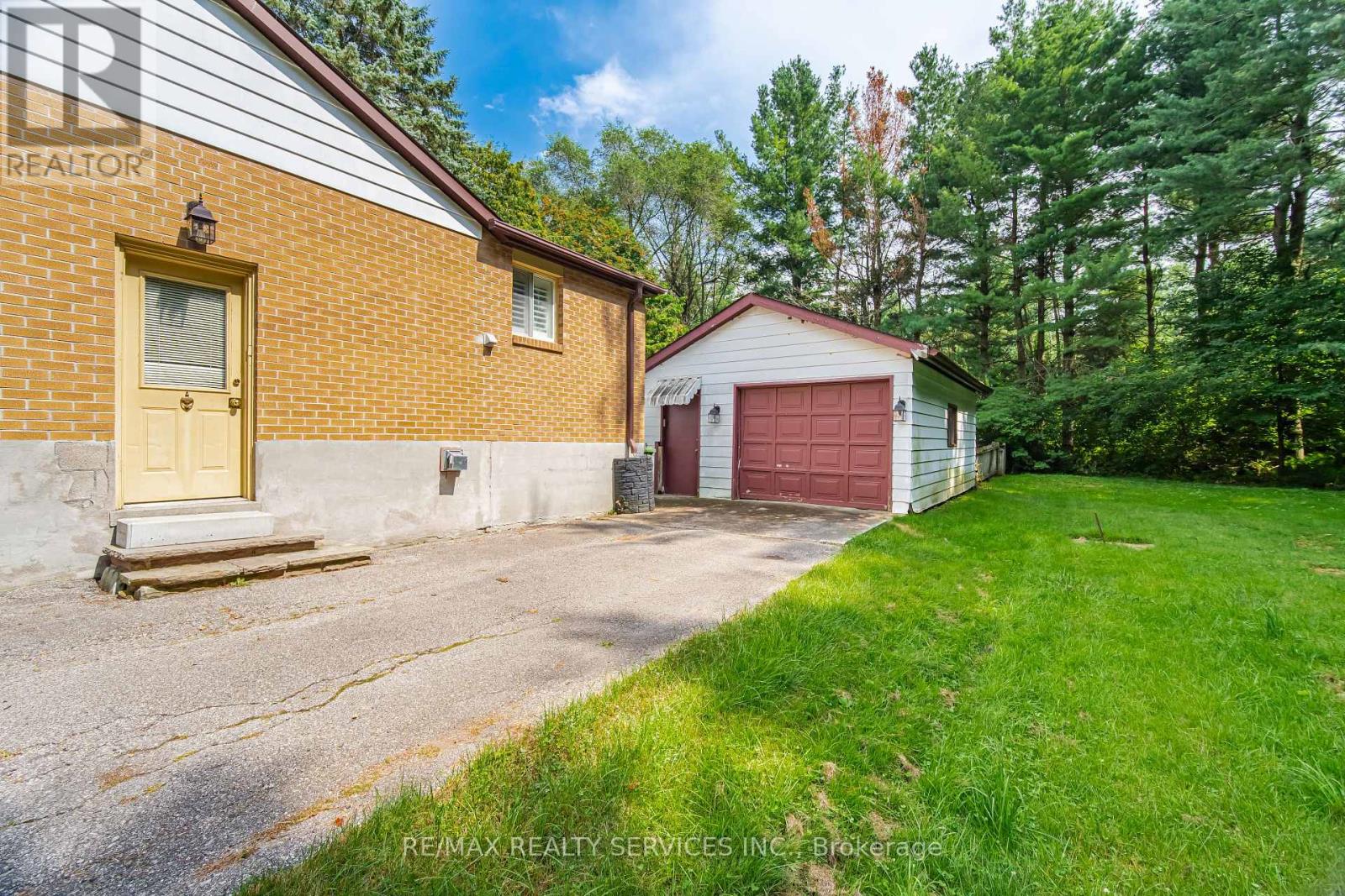 43 Maple Avenue, Caledon, Ontario  L7C 1J5 - Photo 4 - W13658524