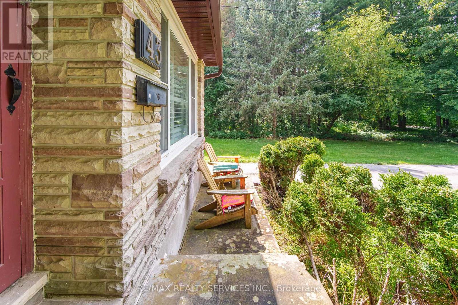 43 Maple Avenue, Caledon, Ontario  L7C 1J5 - Photo 7 - W13658524